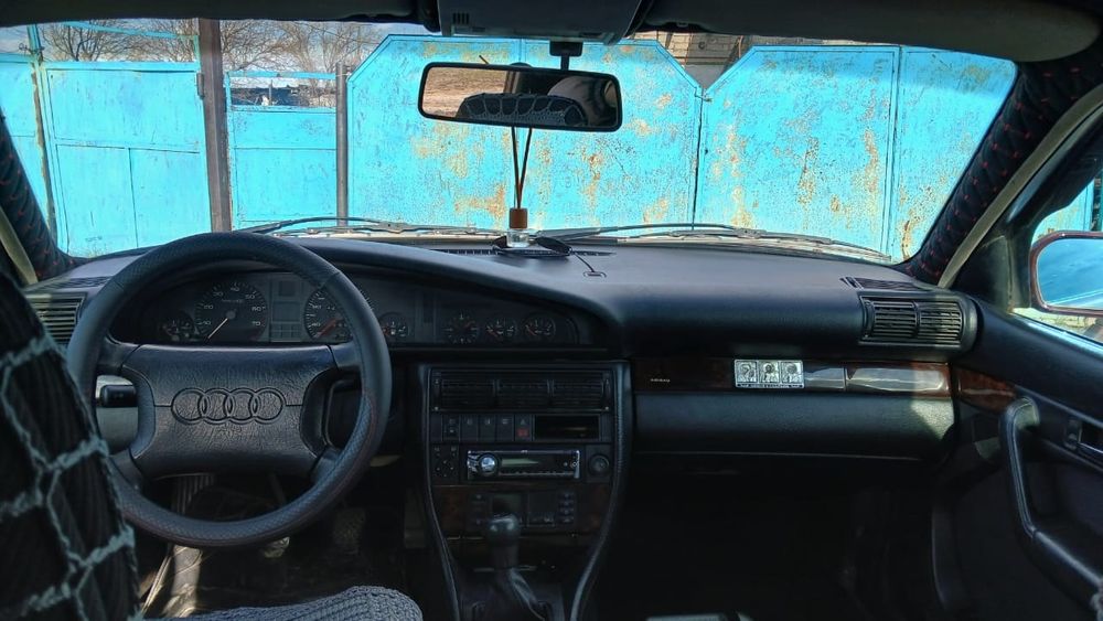Продам Ауди 100 С4