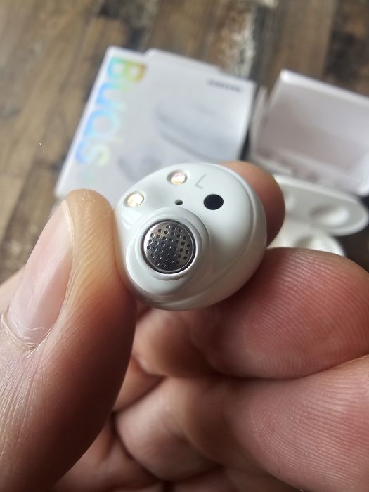 Samsung Buds+ plus R175 безжични слушалки