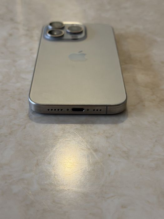 Iphone 15 Pro, 256 гб