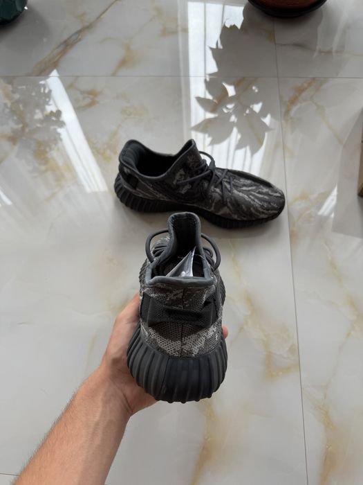 Adidasi Yezzy 350 V2