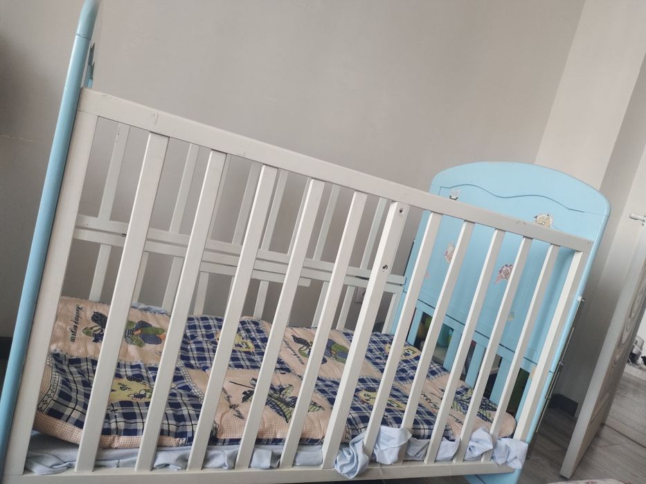 Кроватка детская