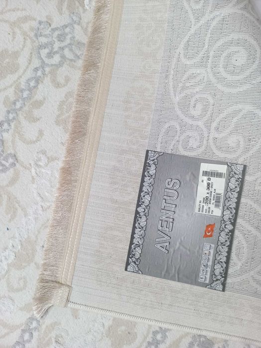 Продам ковёр 2 шт.