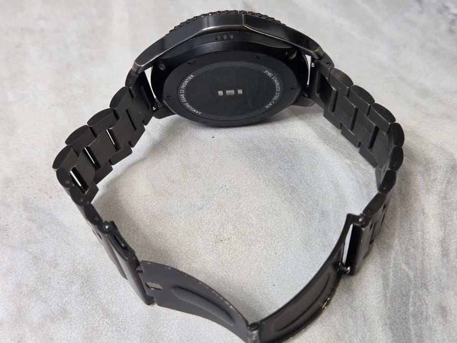 Смарт-часы Samsung Gear S3 Frontier