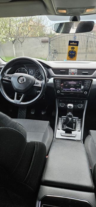 Se inchirieaza Skoda Superb 3, an 2018