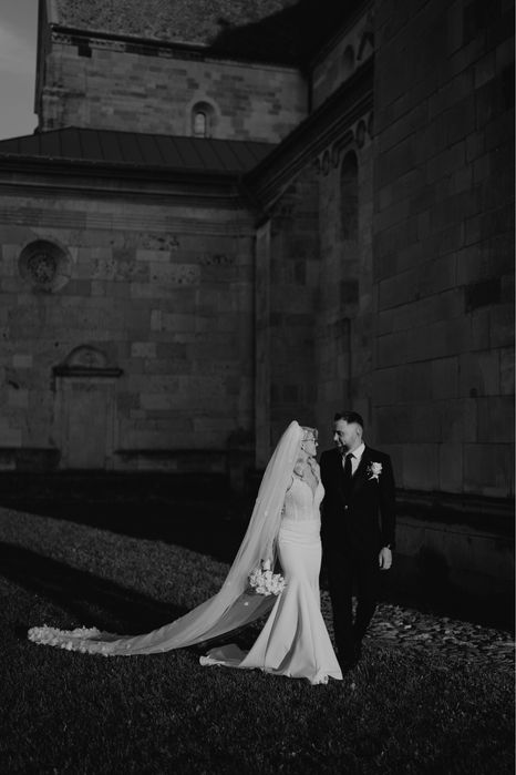 Rochie de mireasă tip sirenă cu corset