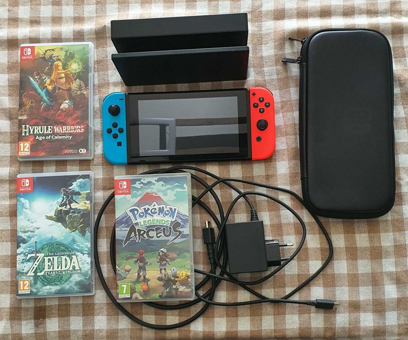 Nintendo Switch OLED + 3 игри