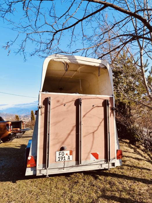 Remorca pentru animale Meyer cu doua locuri