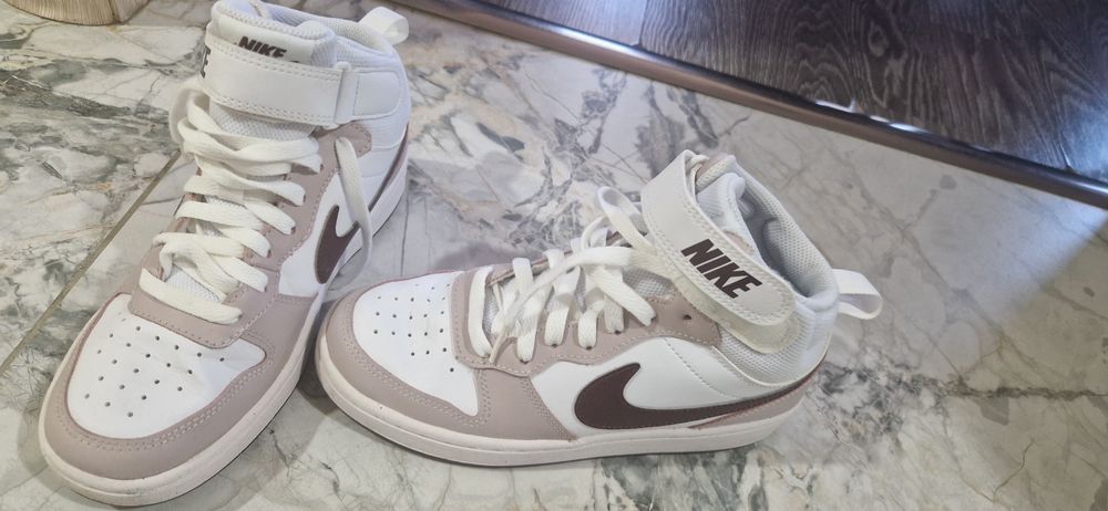 Маратонки Nike за момиче