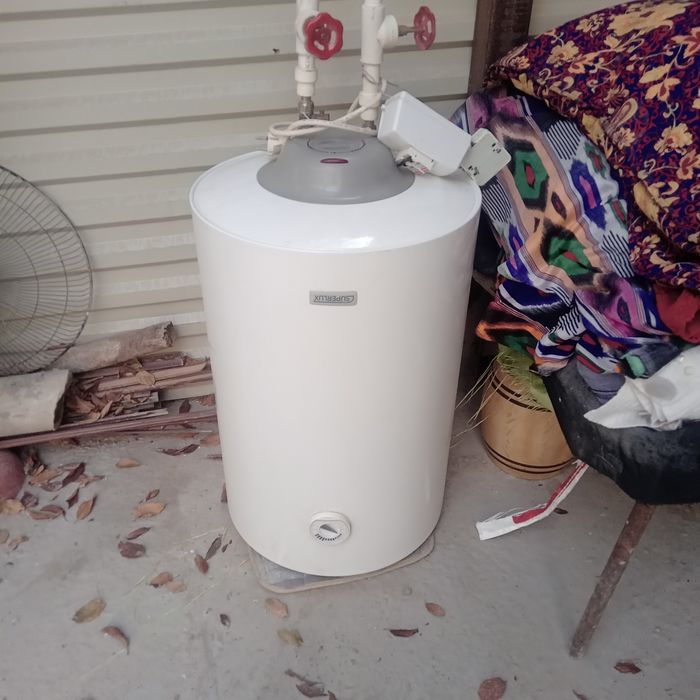 Тез ва арзон сотилади. Хамма нарса бор