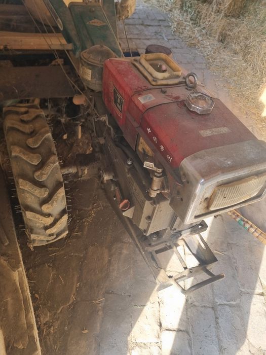 Мотоблок сотилади