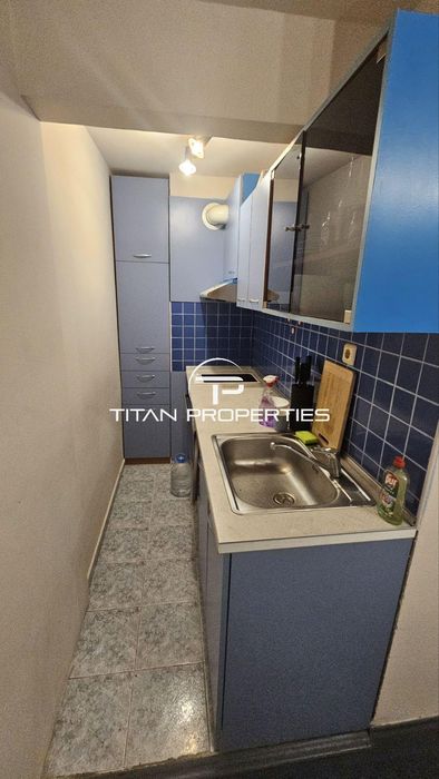 Дава се под наем Двустаен апартамент в Варна, Спортна зала - 56 кв.м за 350 € - Снимка #2