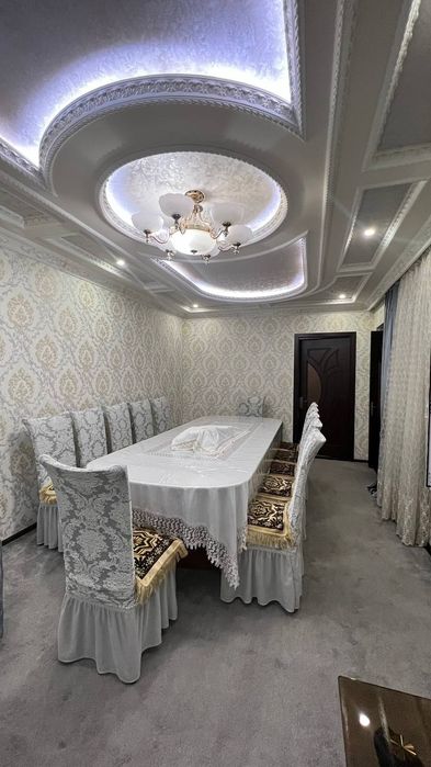 Xovli sotiladi eski shaxarda Olmozor tumanida qoshtut maxalasi