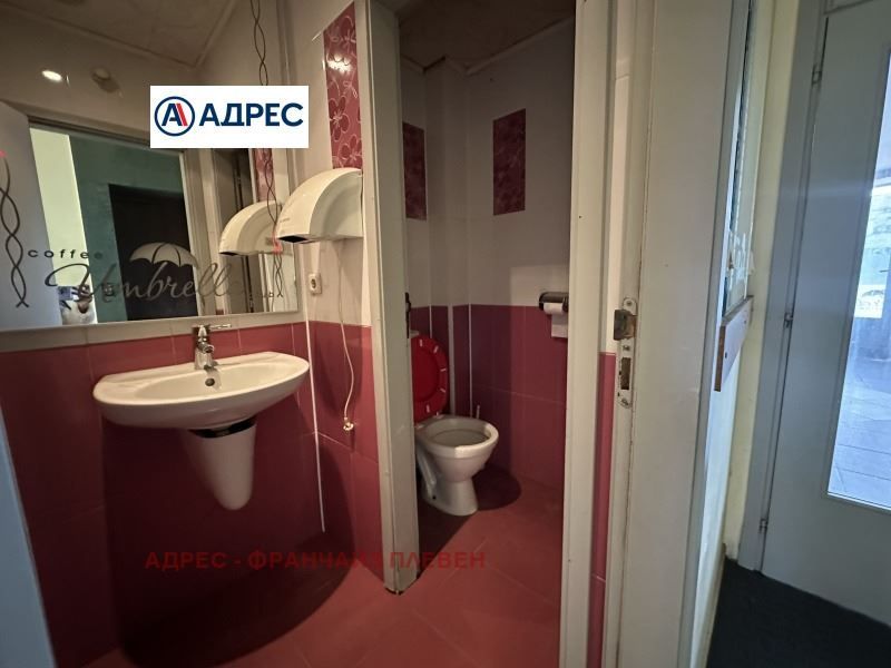 Заведение в Плевен-Идеален център площ 255 цена 220000