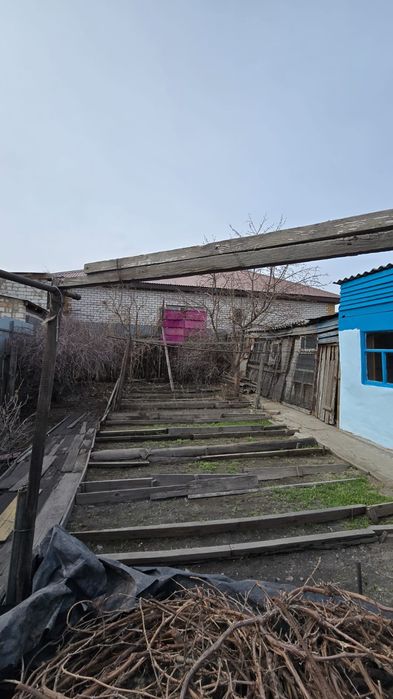 Продается 2 комн.дом район Комсомольский