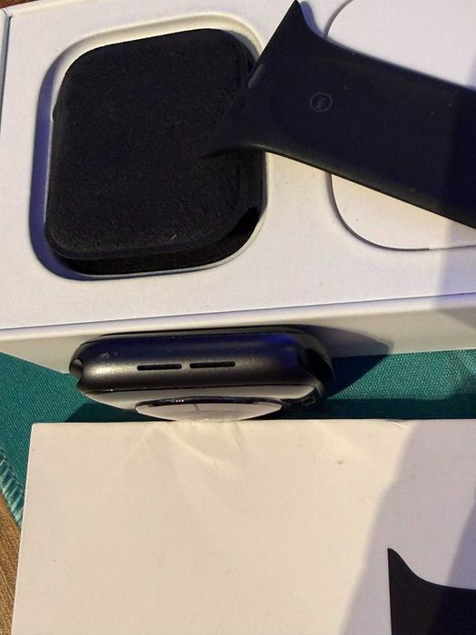 Apple Watch Series 5 44mm Aluminium GPS Black