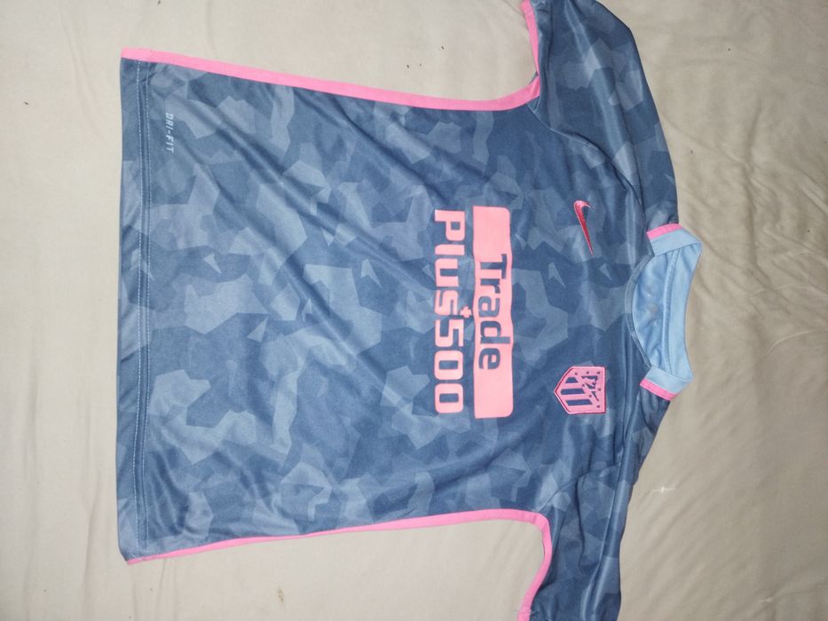 Tricouri copii diferite