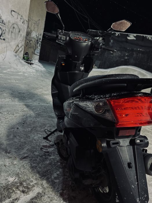 Продам скутер М8