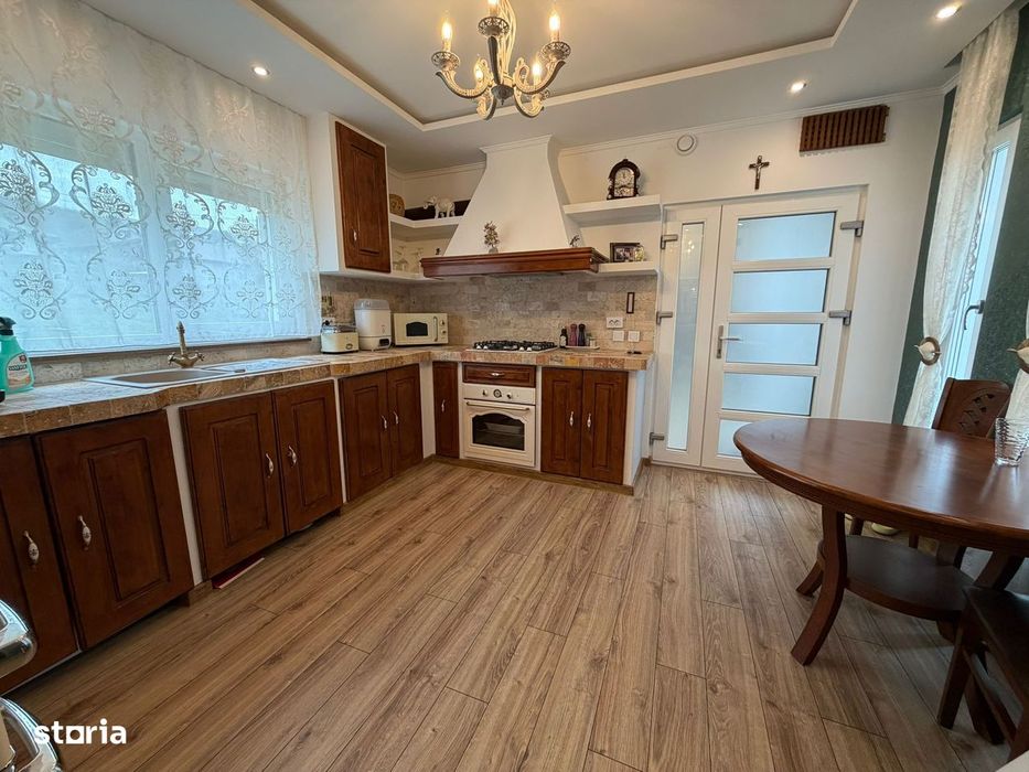 Casa Piscani, mobilata si utilata, 5 camere, moderna, de lux, mobilata