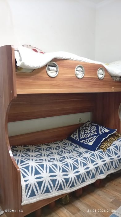Детский шкаф,и кровать