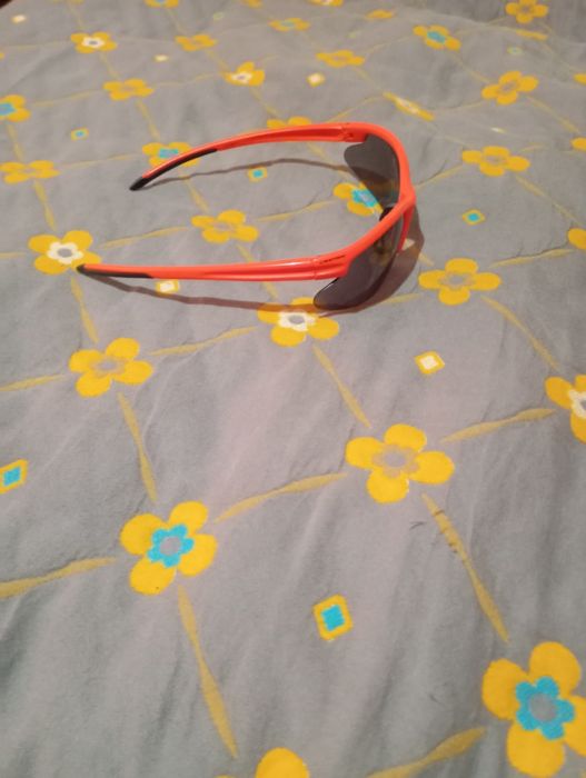 Продам спортивные велосипедные очки 7000