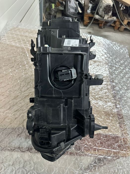 десен фар за bmw x5 g05 5A279B2-01