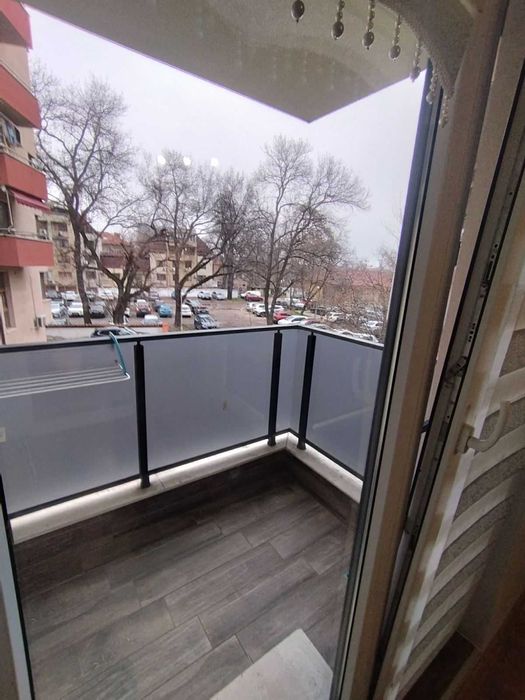 Собственик Дава Под Наем Двустаен 70m2 на Супер Център в Нова Сграда