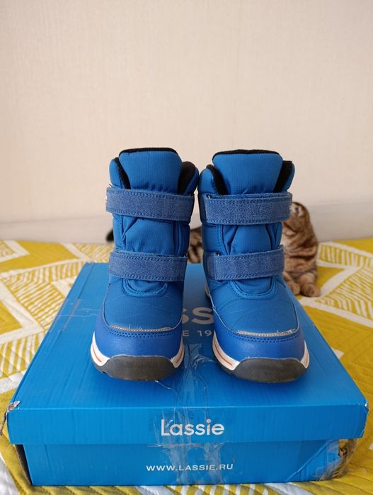 Продам ботинки зимние Ласси