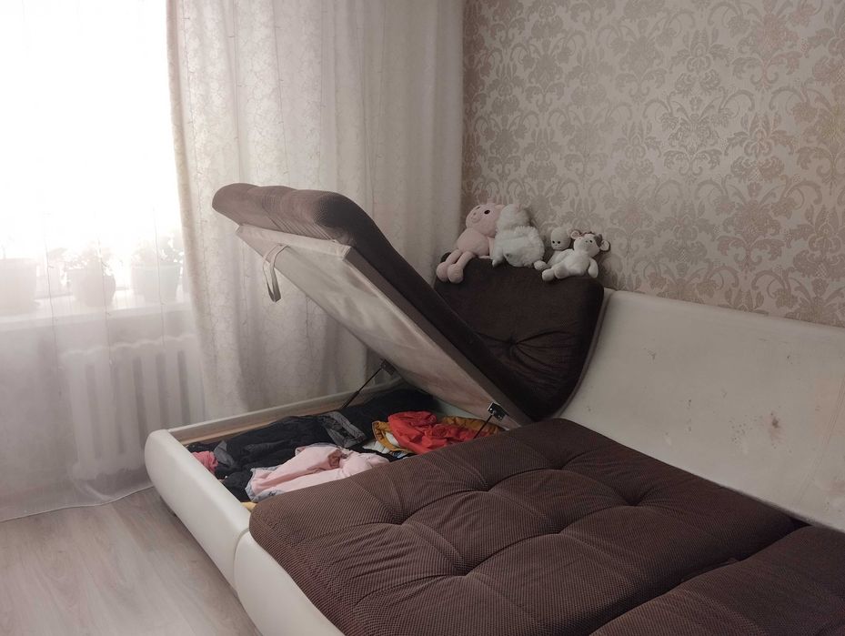 Диван в хорошем состоянии