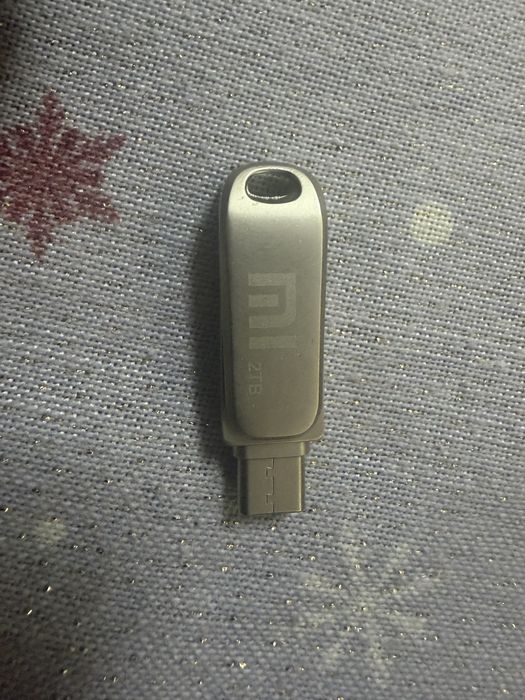 Бърза Флашка 2TB