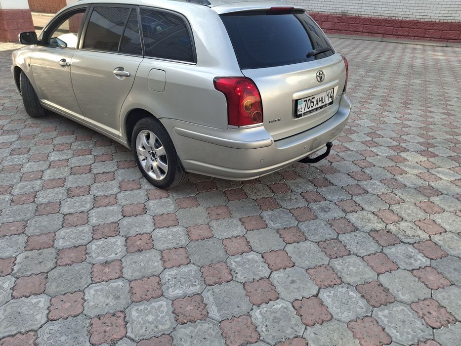 Тойота Авенсис  05г. универсал.