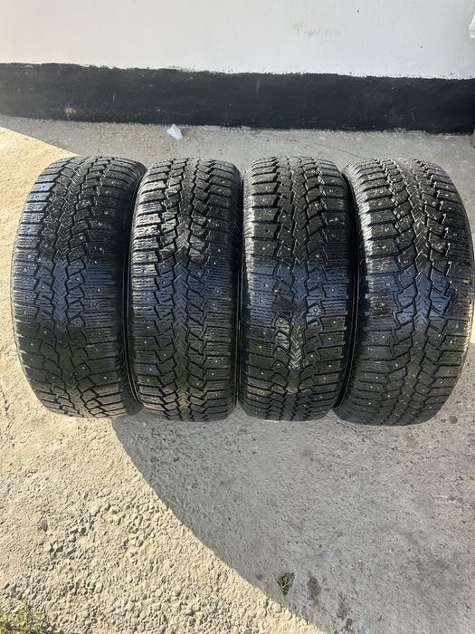 Зимние Шины Maxxis в отличном состояний