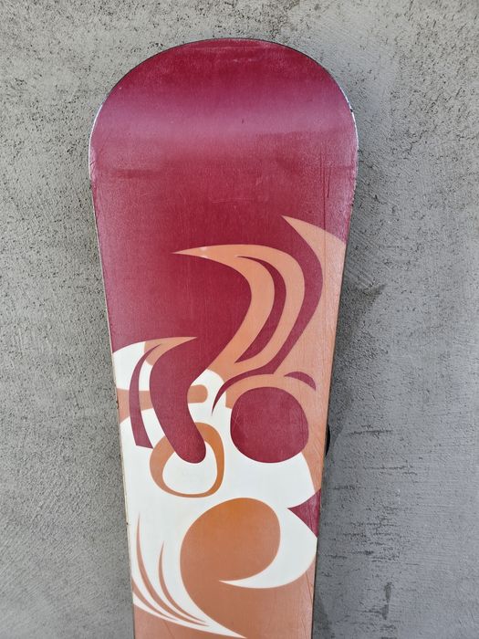 Vând snowboard wedze