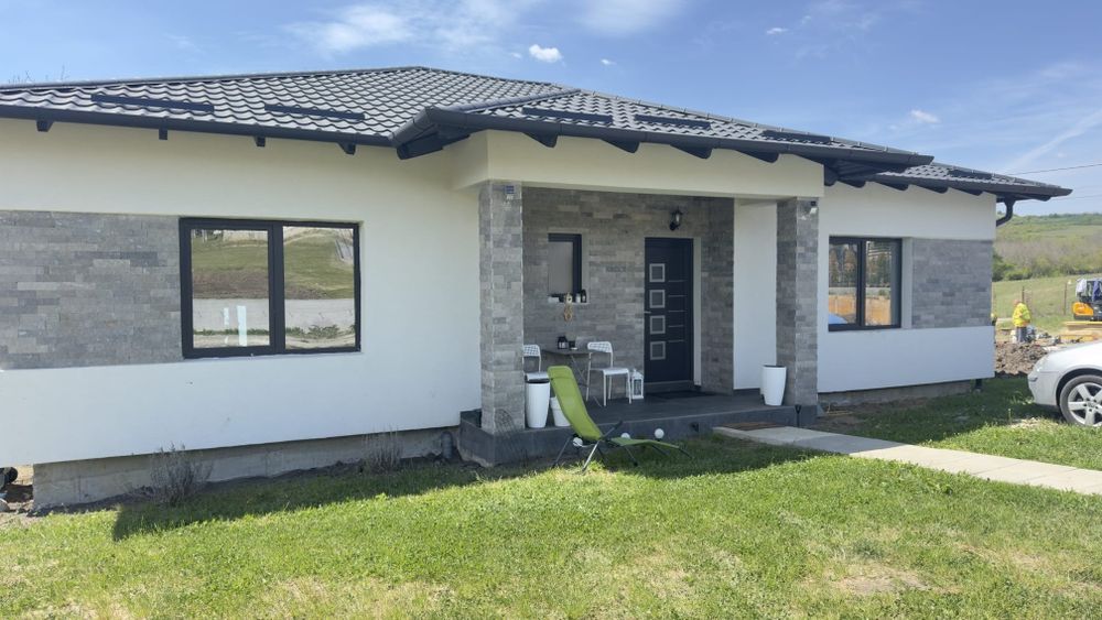 Casa moderna parter | 113mp utili | Teren 680mp | Drum privat