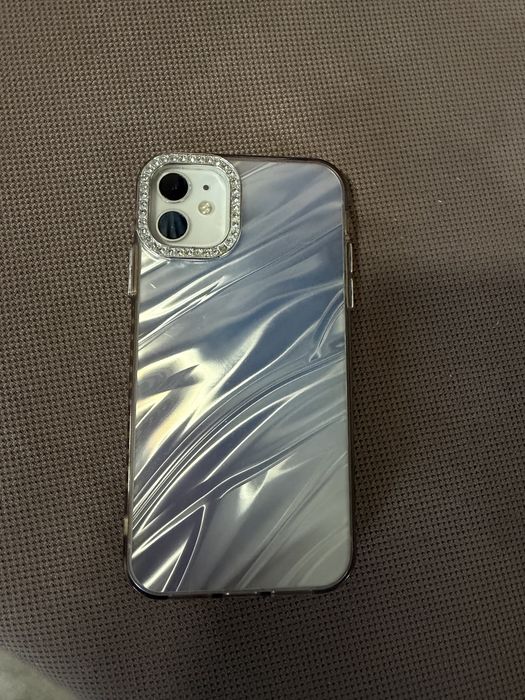 продам iphone 11