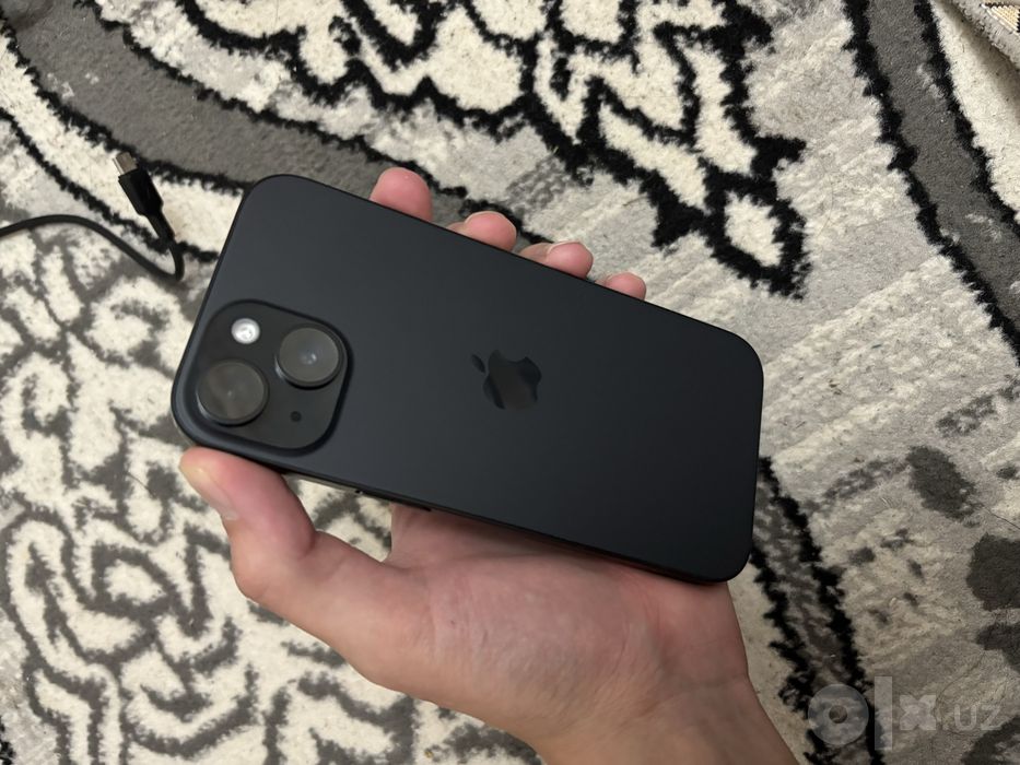 iPhone 15 89% идеал