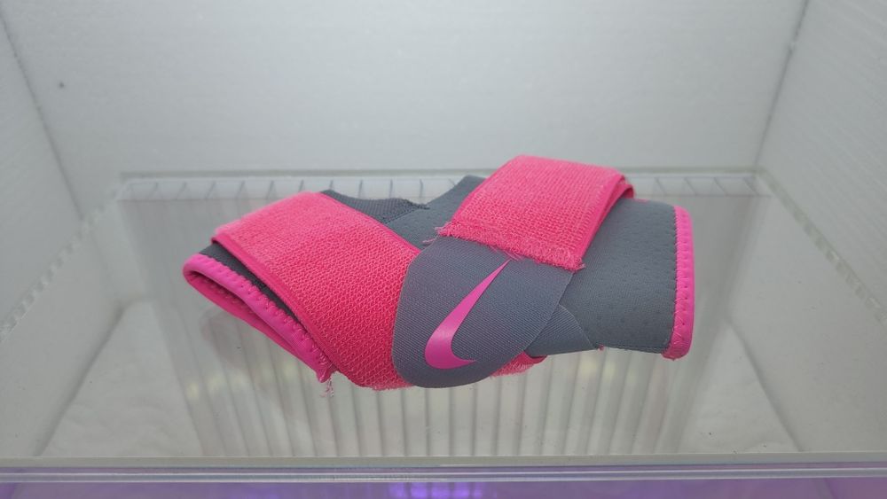 Обувки и аксесоари NIKE