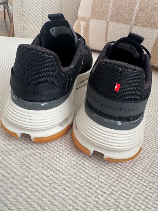 Продам кроссовки On