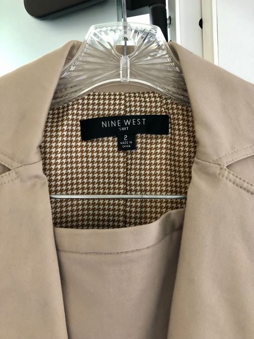 Costum Nine West, marimea 2.