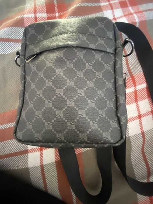 Прадам барсетку новый