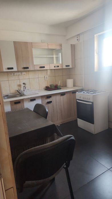 Apartament mobilat de inchiriat