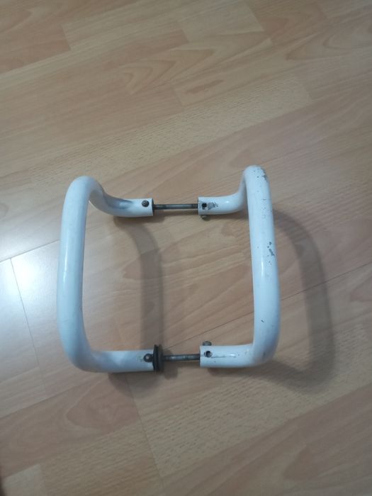 Продам ручку дверную на пластиковую дверь