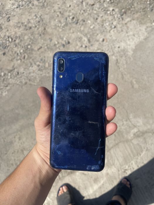 samsung A20 sotiladi