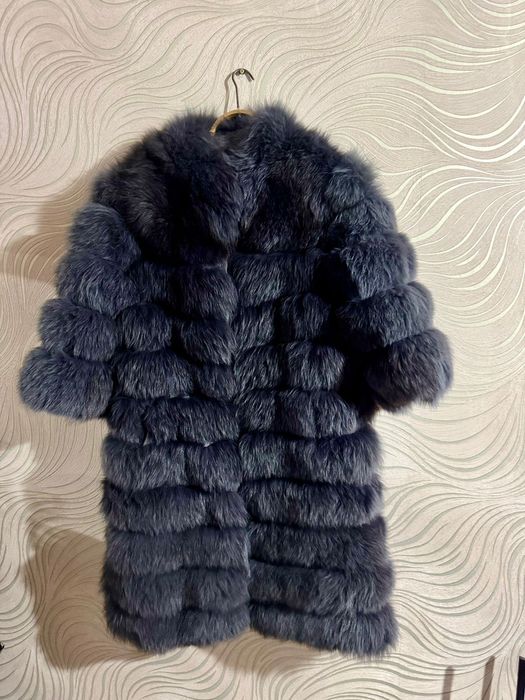 Продам Шубу Песец