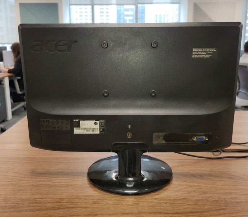 Монитор 19дюймов