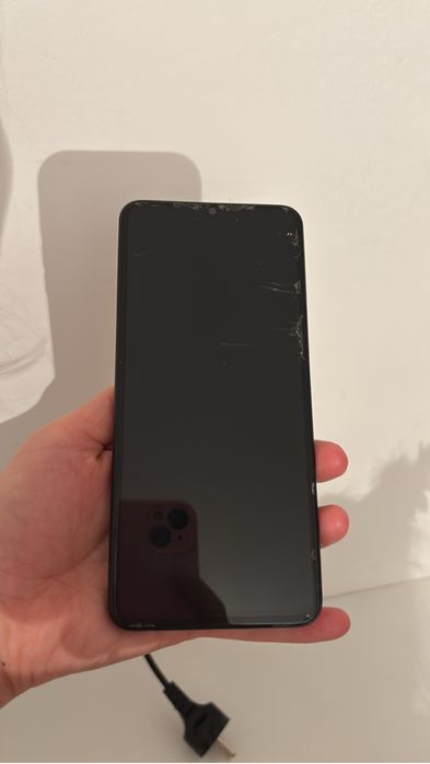 Продается телефон.