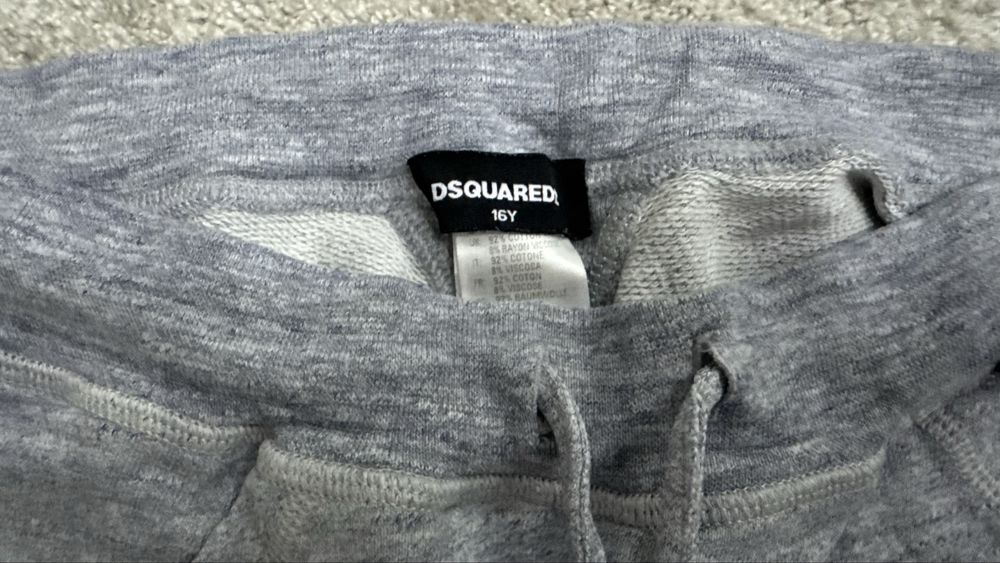 Pantaloni scurti Dsquared2 marimea S