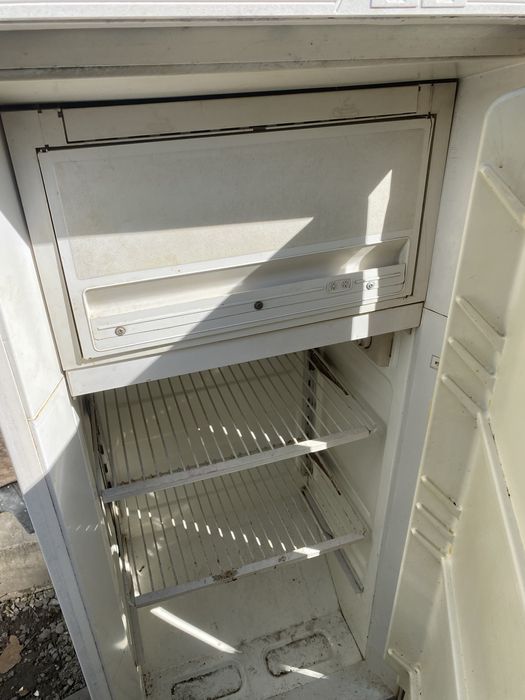 Продам холодильник в рабочем состояний , самовывоз