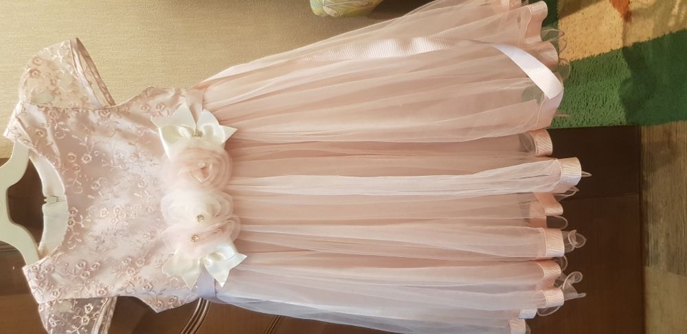 Платья, обувь на девочку