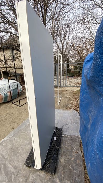 зеркало на колесиках с подсветкой