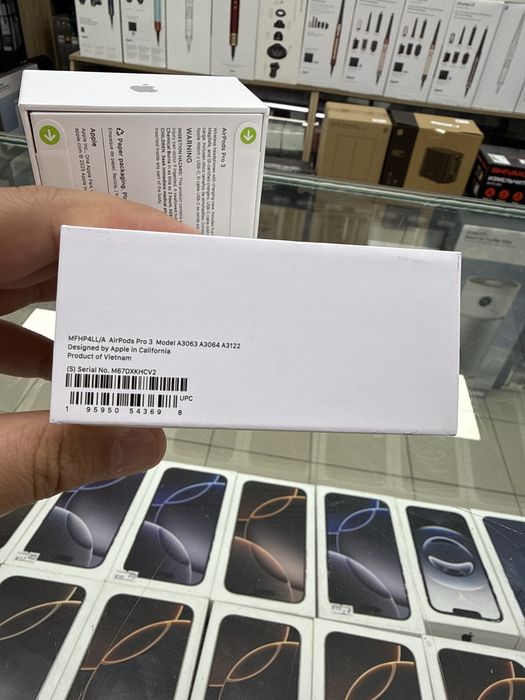 Apple AirPods Pro 3 New 2025